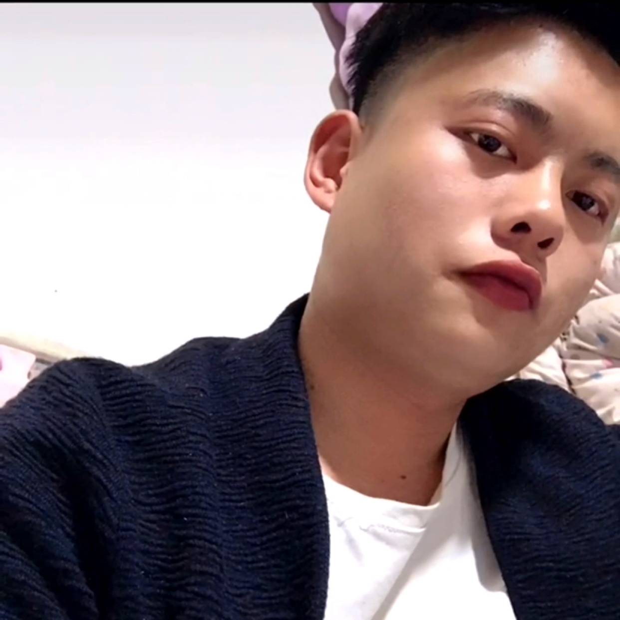 鸡爱纯情的照片
