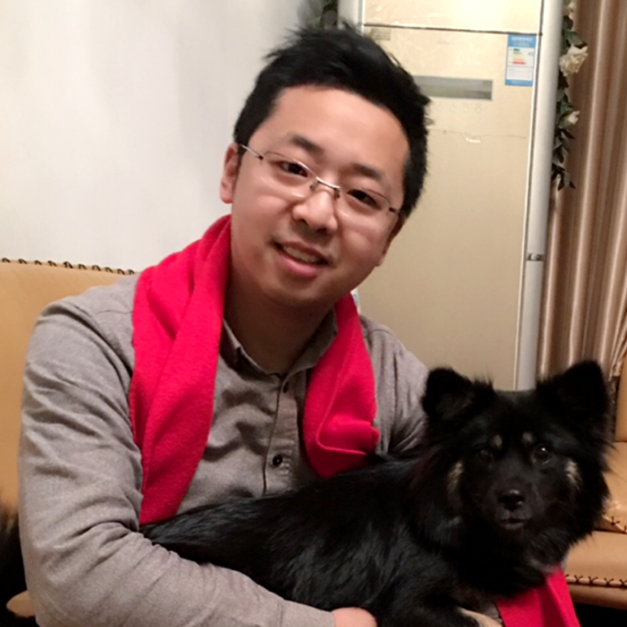 弹着吉他听海声的照片