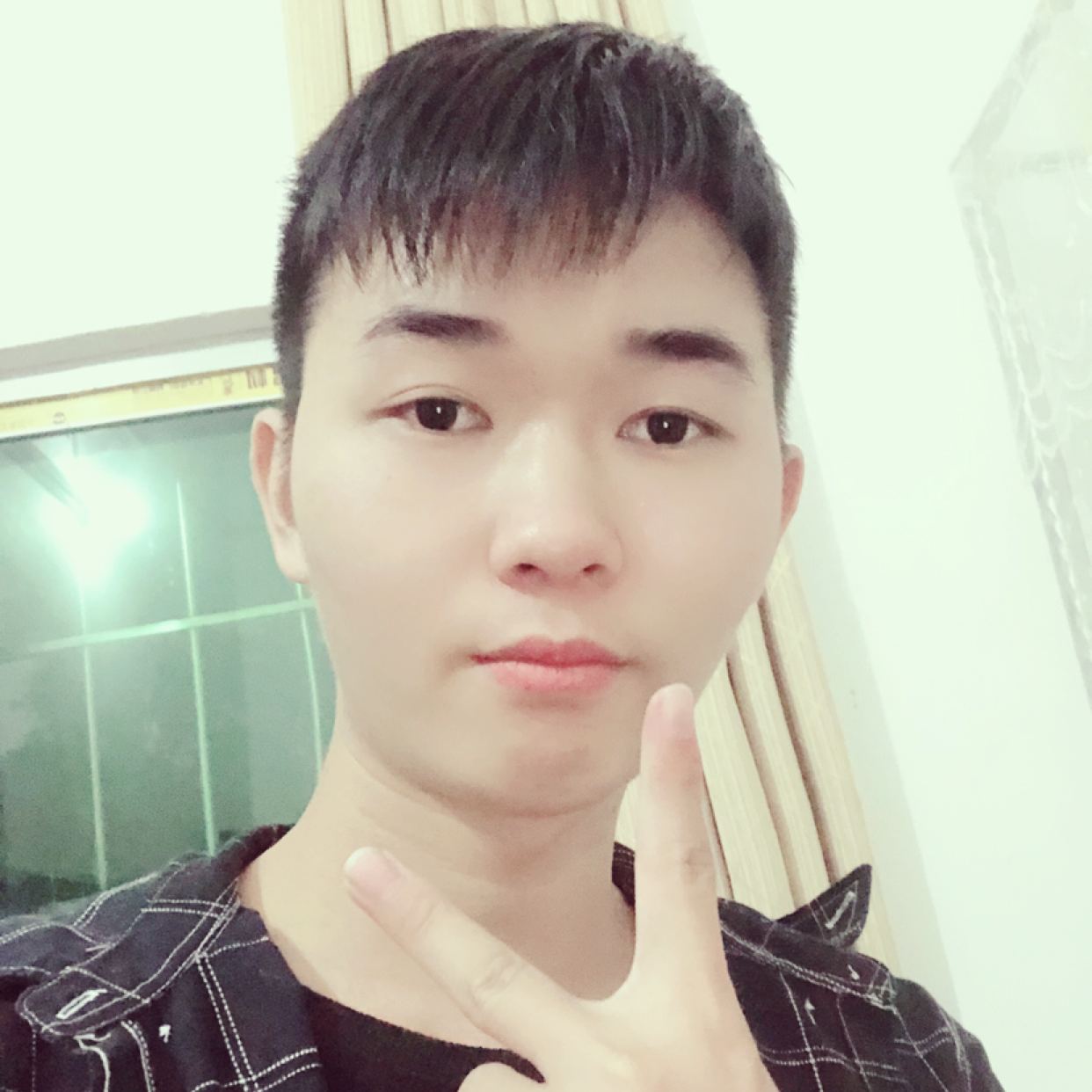 机器猫回首烂漫的照片
