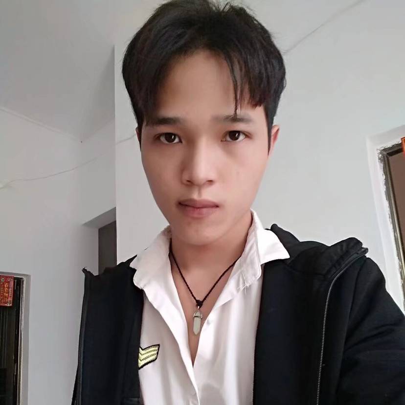 乌鸦爱上白鸽的照片