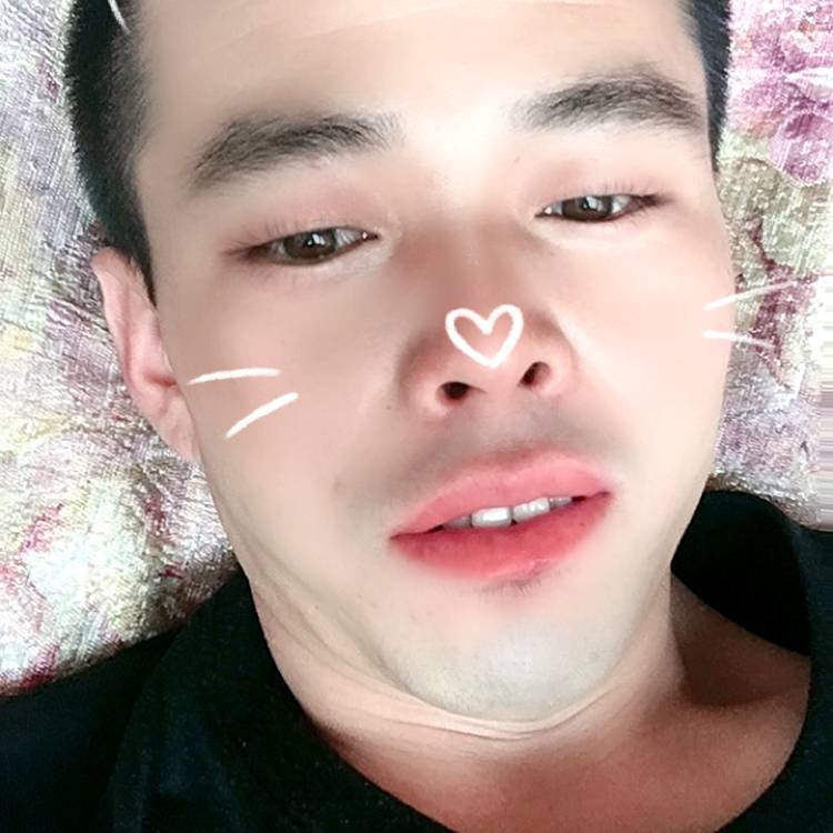 粗心月的照片