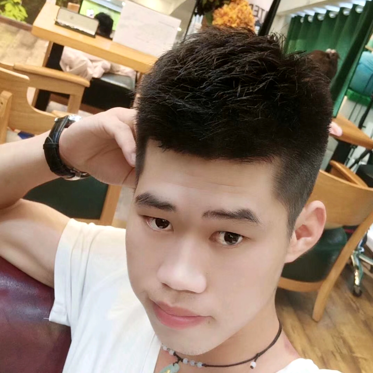 绚烂苦恋冷眸的照片