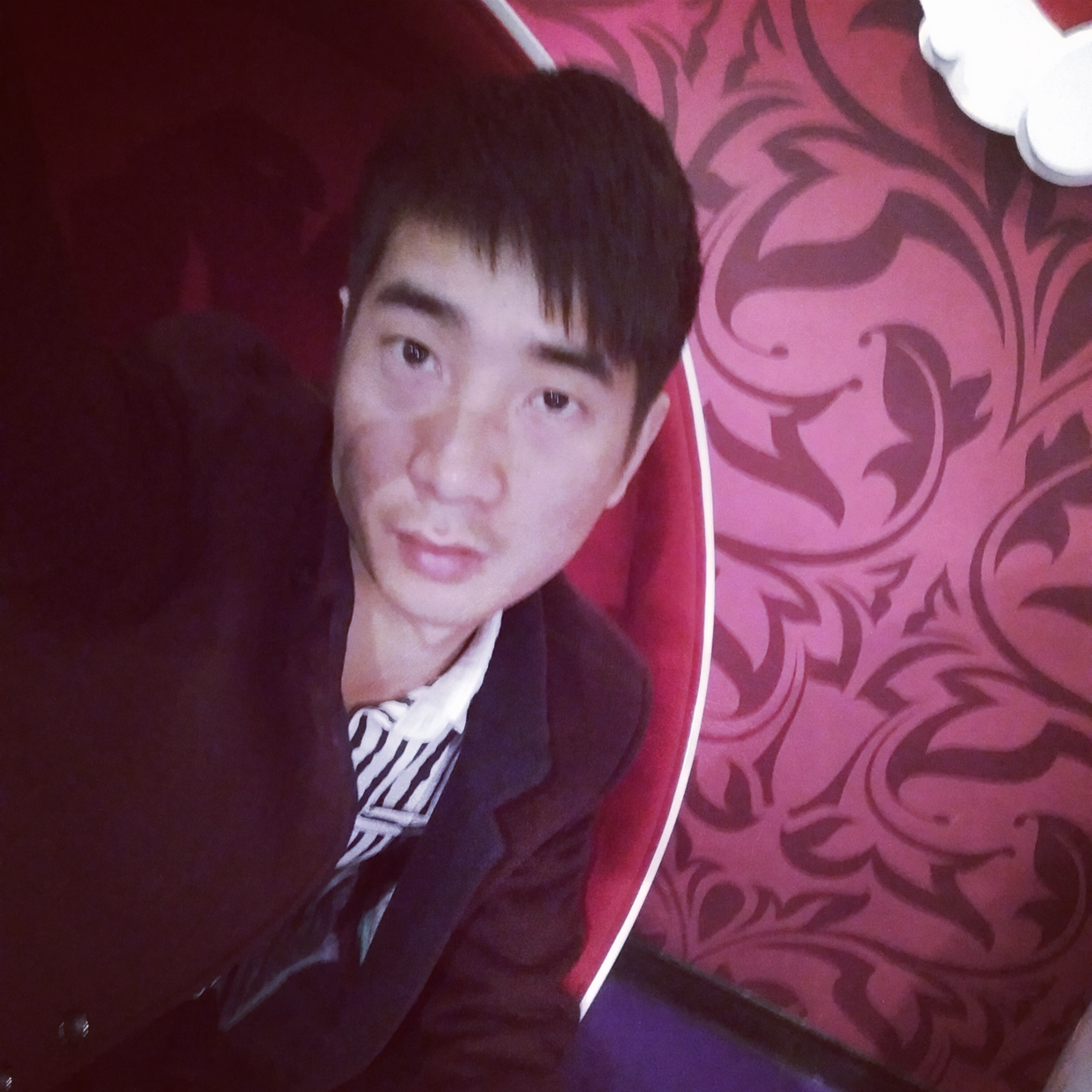 山岚挽手闪闪的照片