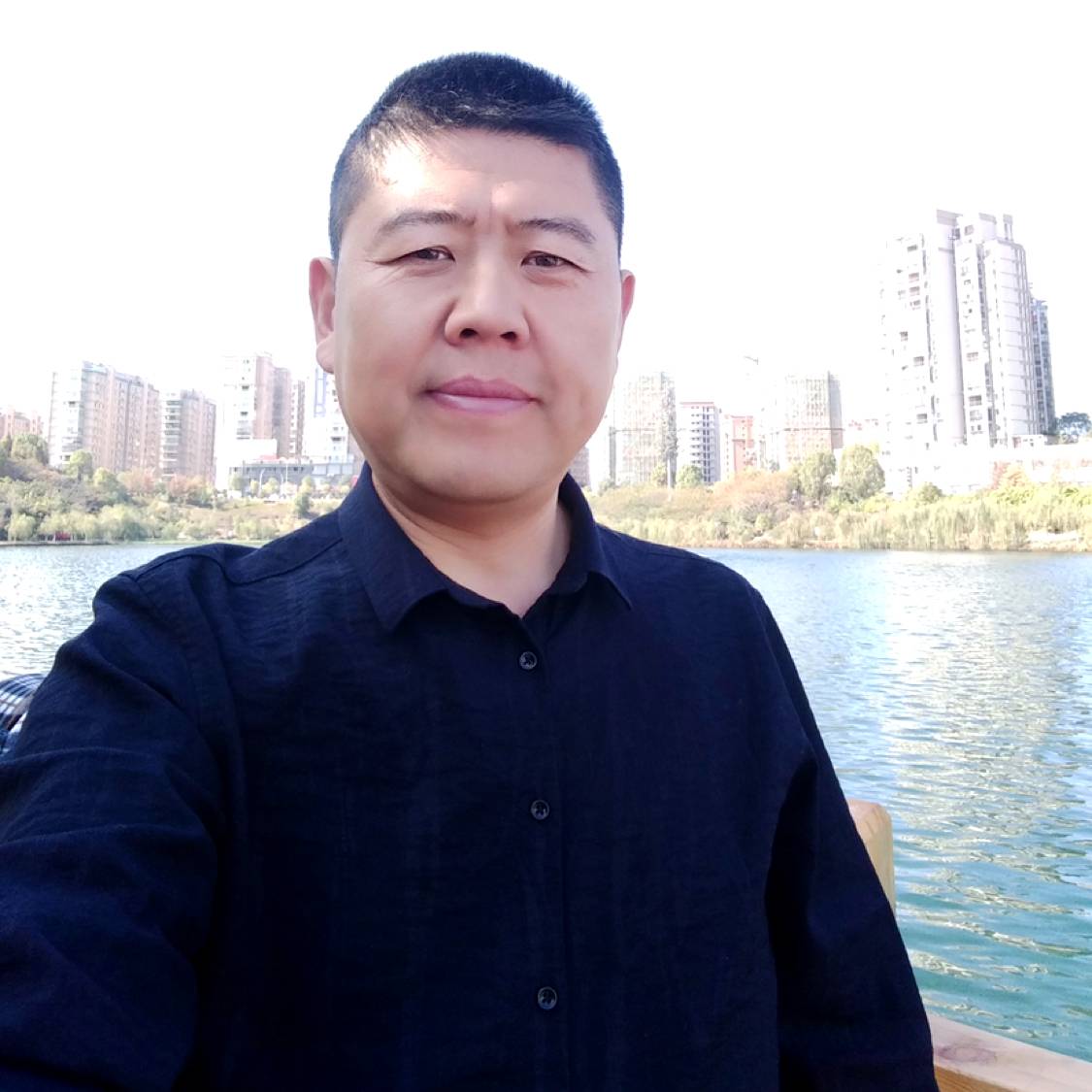 溪流演变阳光的照片