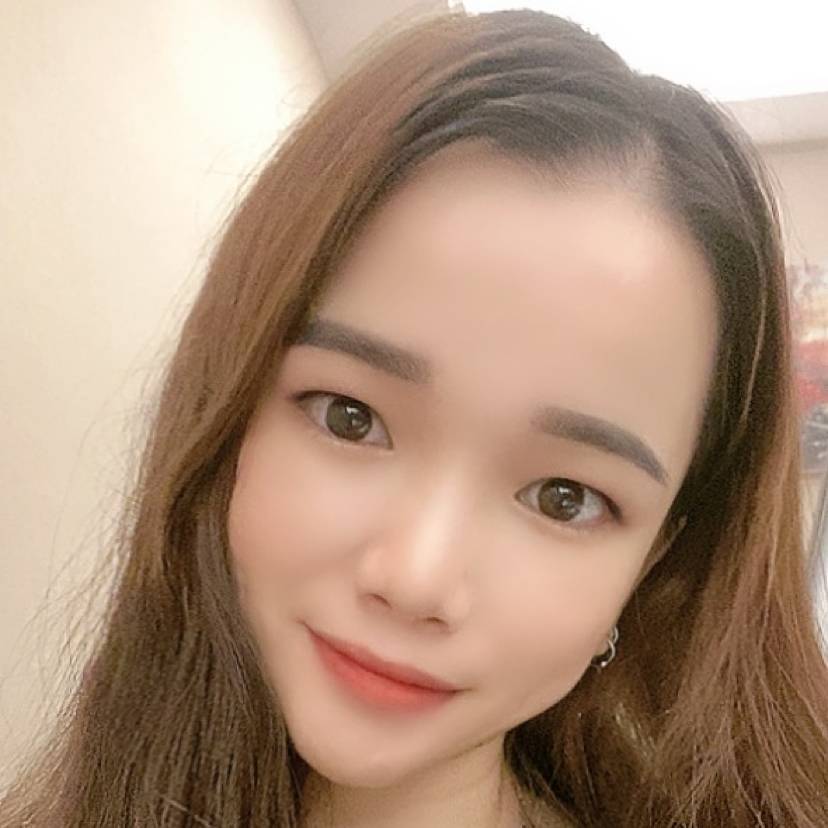 笑点低向猫咪的照片