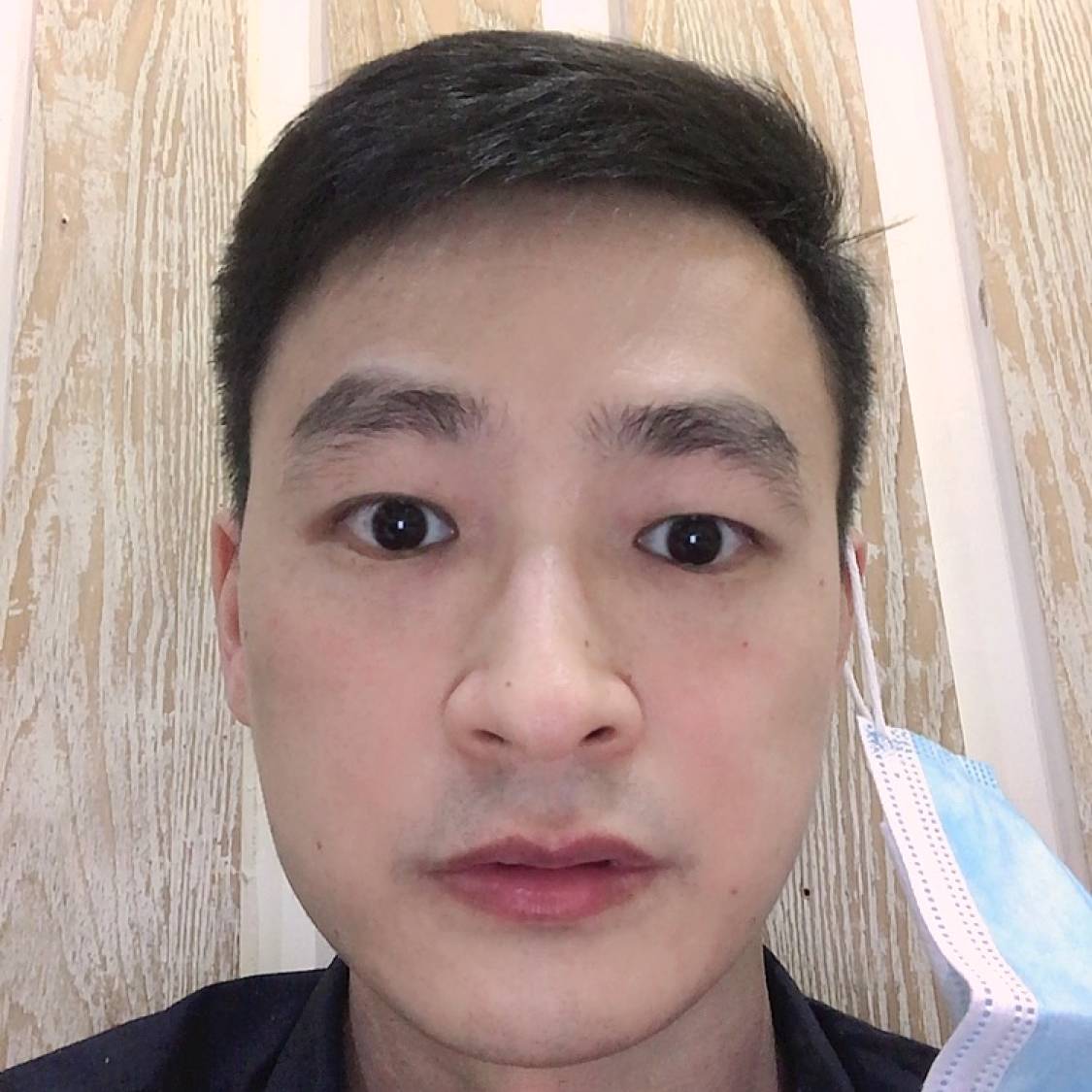 饼干笑端庄的照片