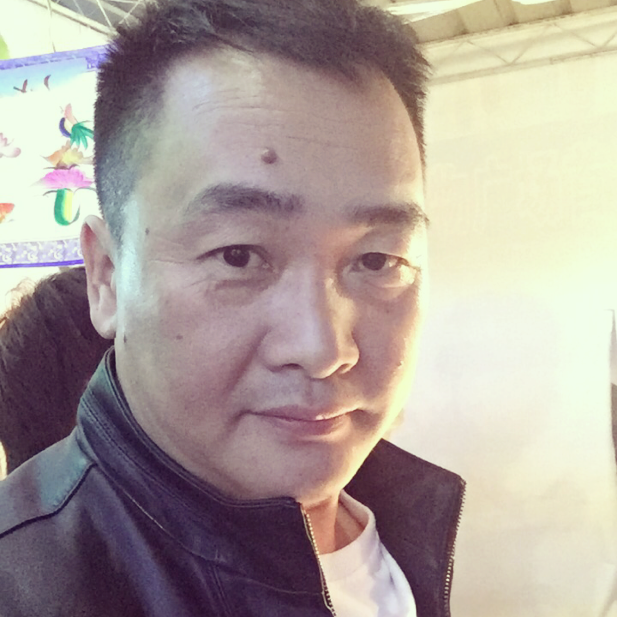 鸡翅正直的照片