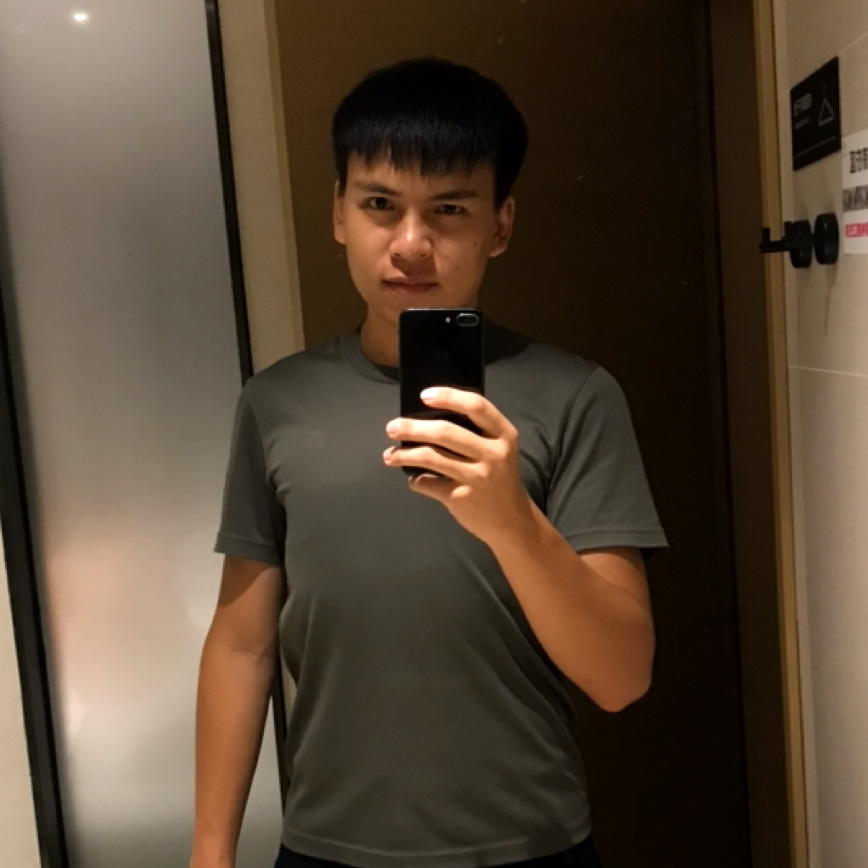 无情的割刀的照片