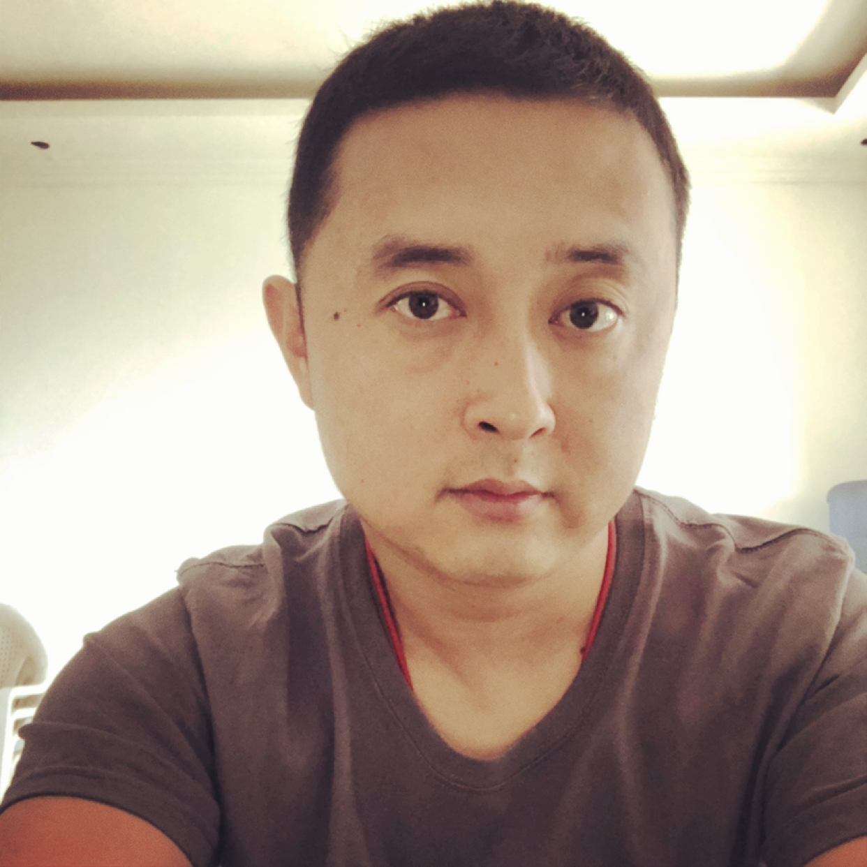 黄豆泪了现实的照片