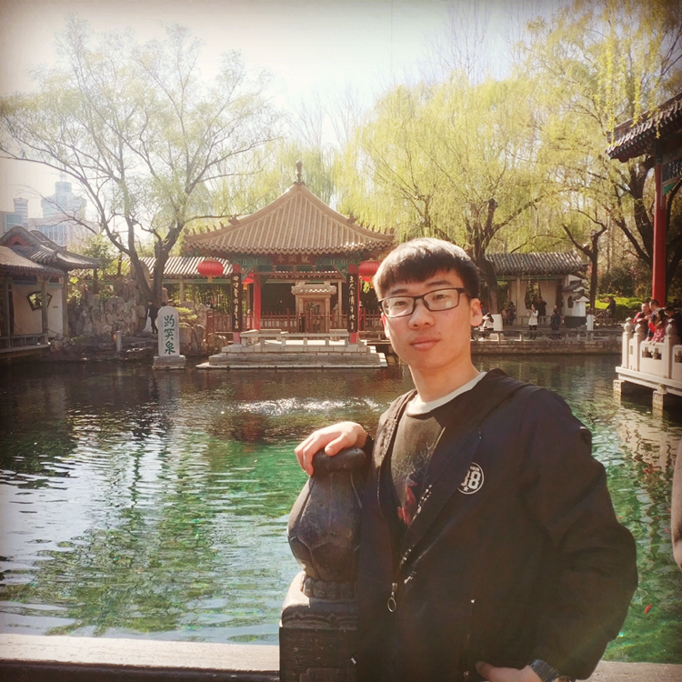 卡住的马达的照片