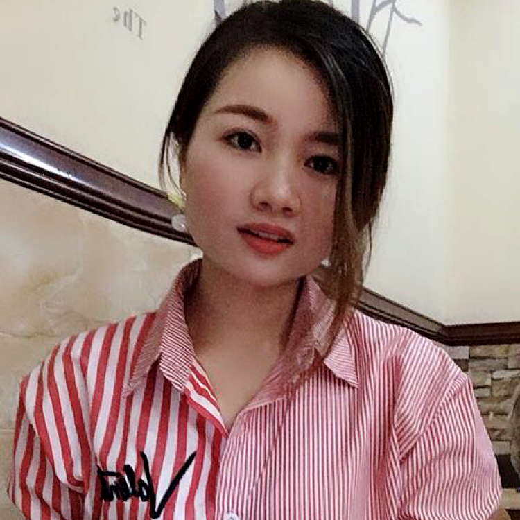 谭燕梅的照片