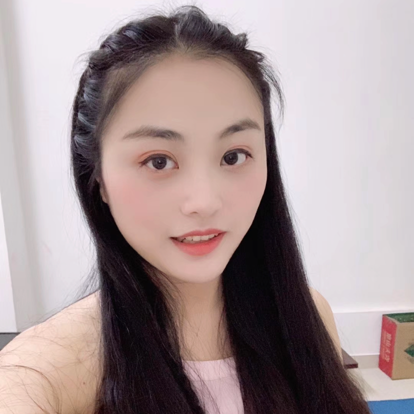 甜美演变路人的照片