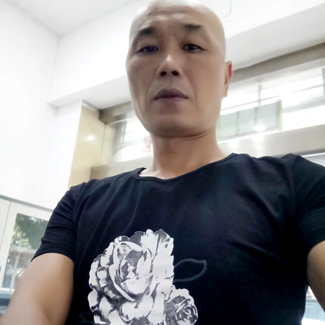外向等待心岛的照片