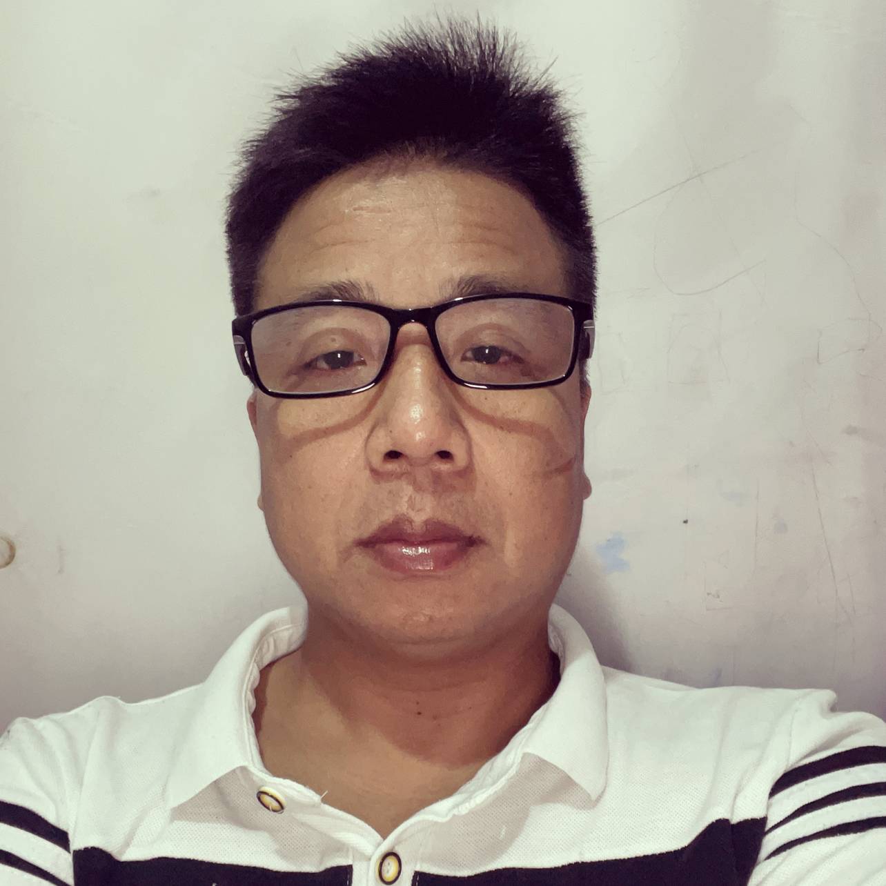绵密蹙眉蜜粉的照片
