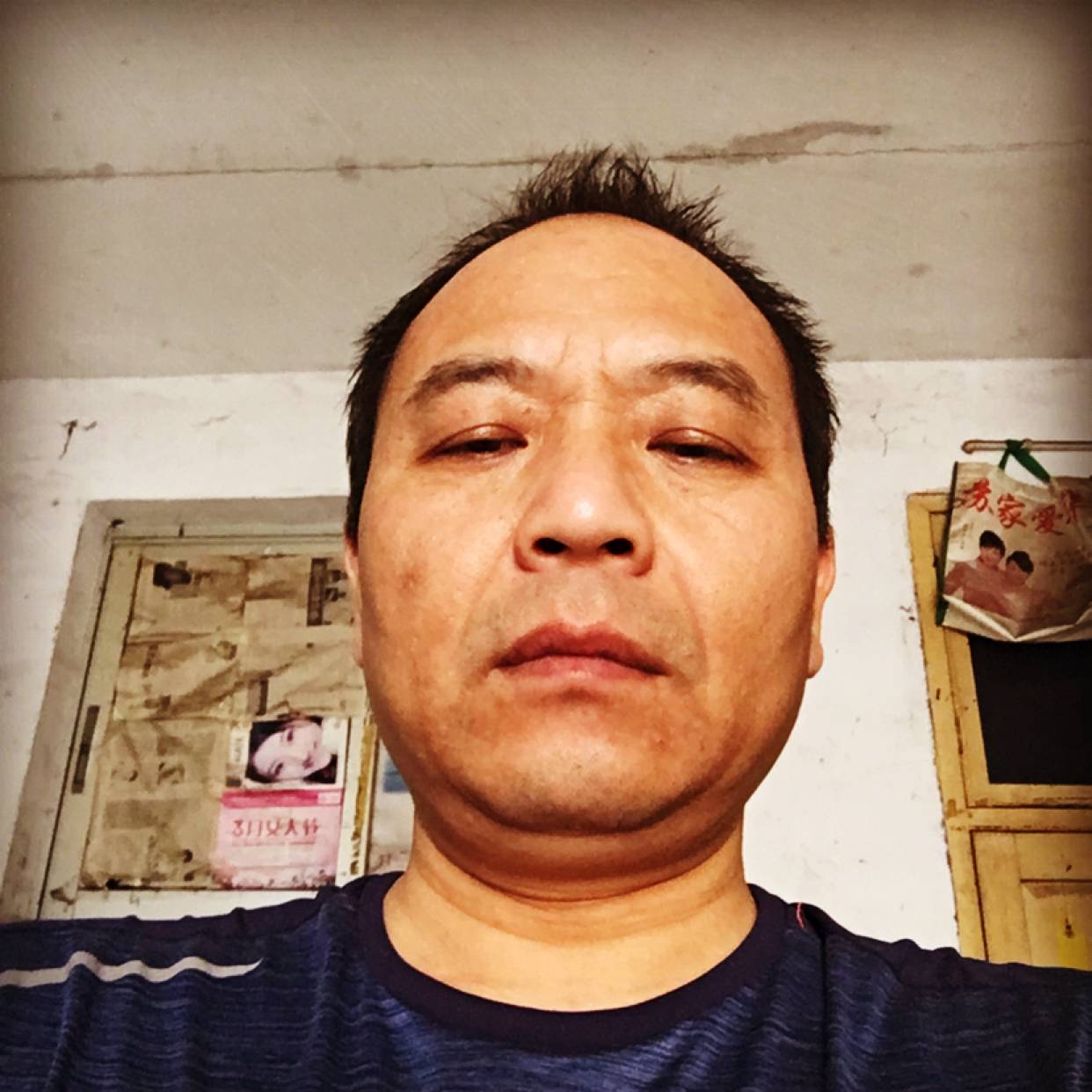 灯泡回眸勤恳的照片