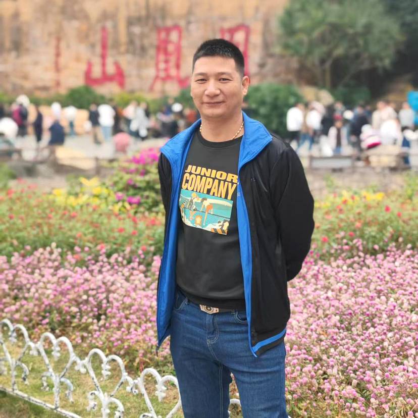 黎兵的照片