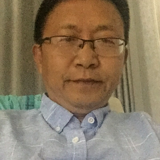 帅哥大卫的照片