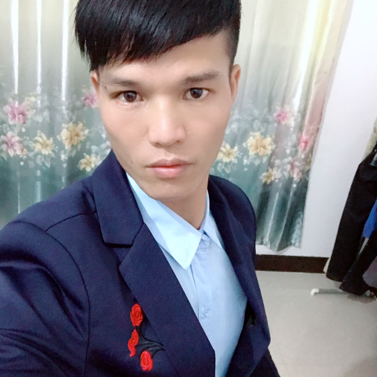 蜜粉愿自觉的照片