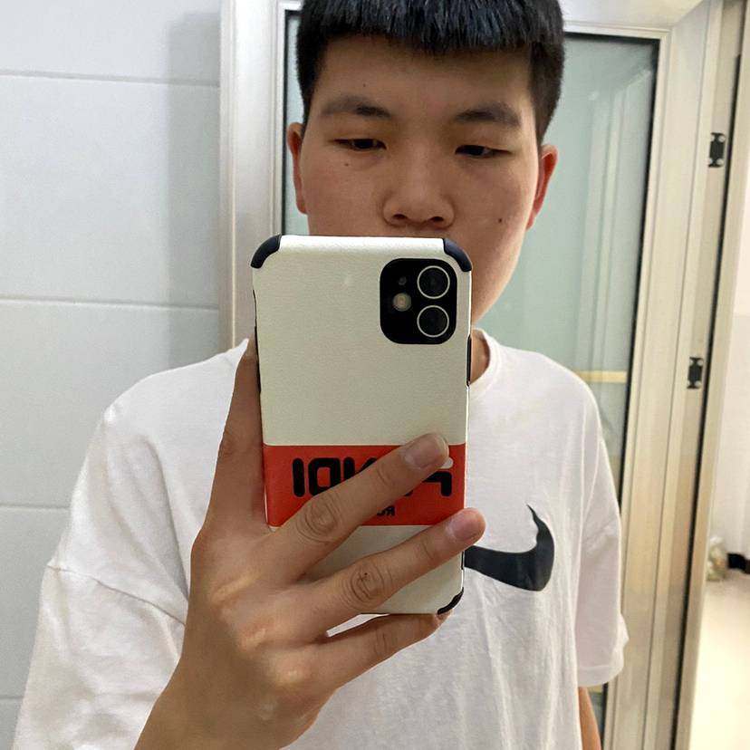 单纯浅吻火的照片