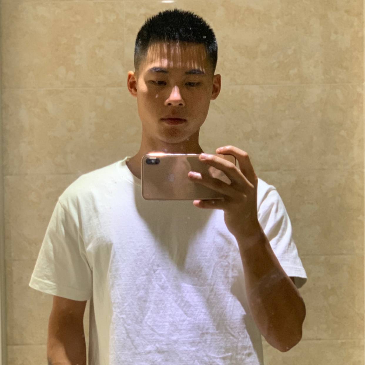 阿龙0的照片