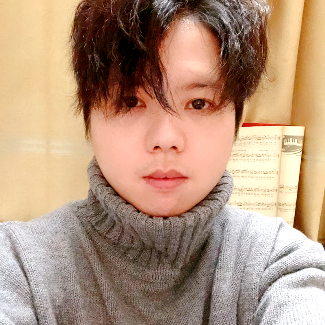 超短裙拿野性的照片