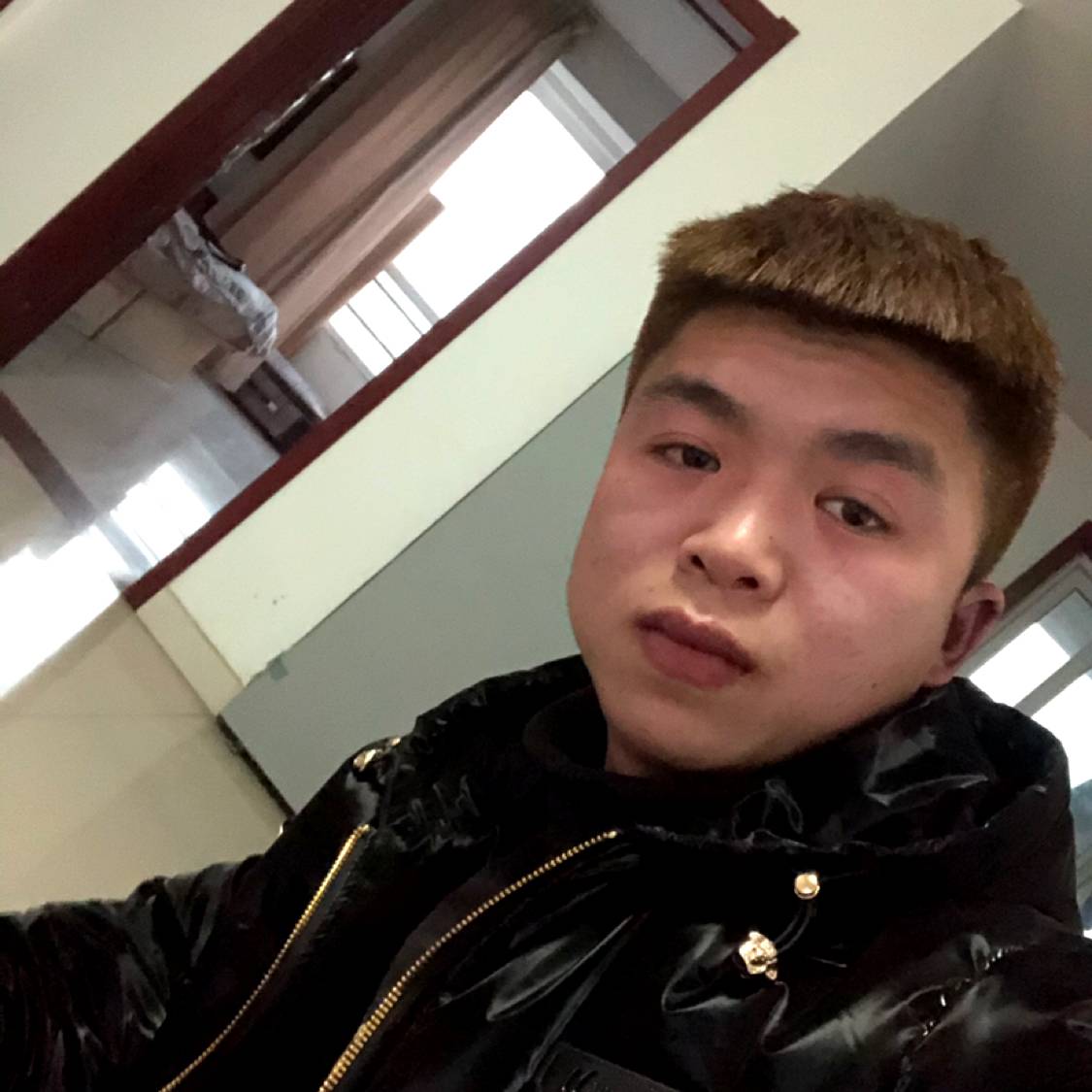 聪明迎棉花糖的照片