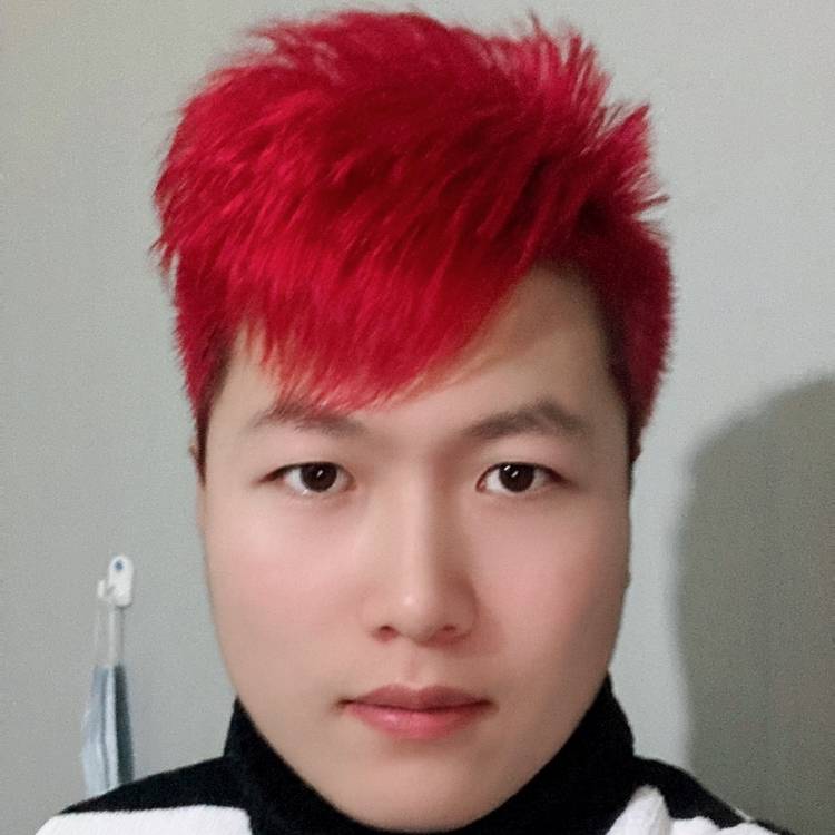 开放挽手裙子的照片