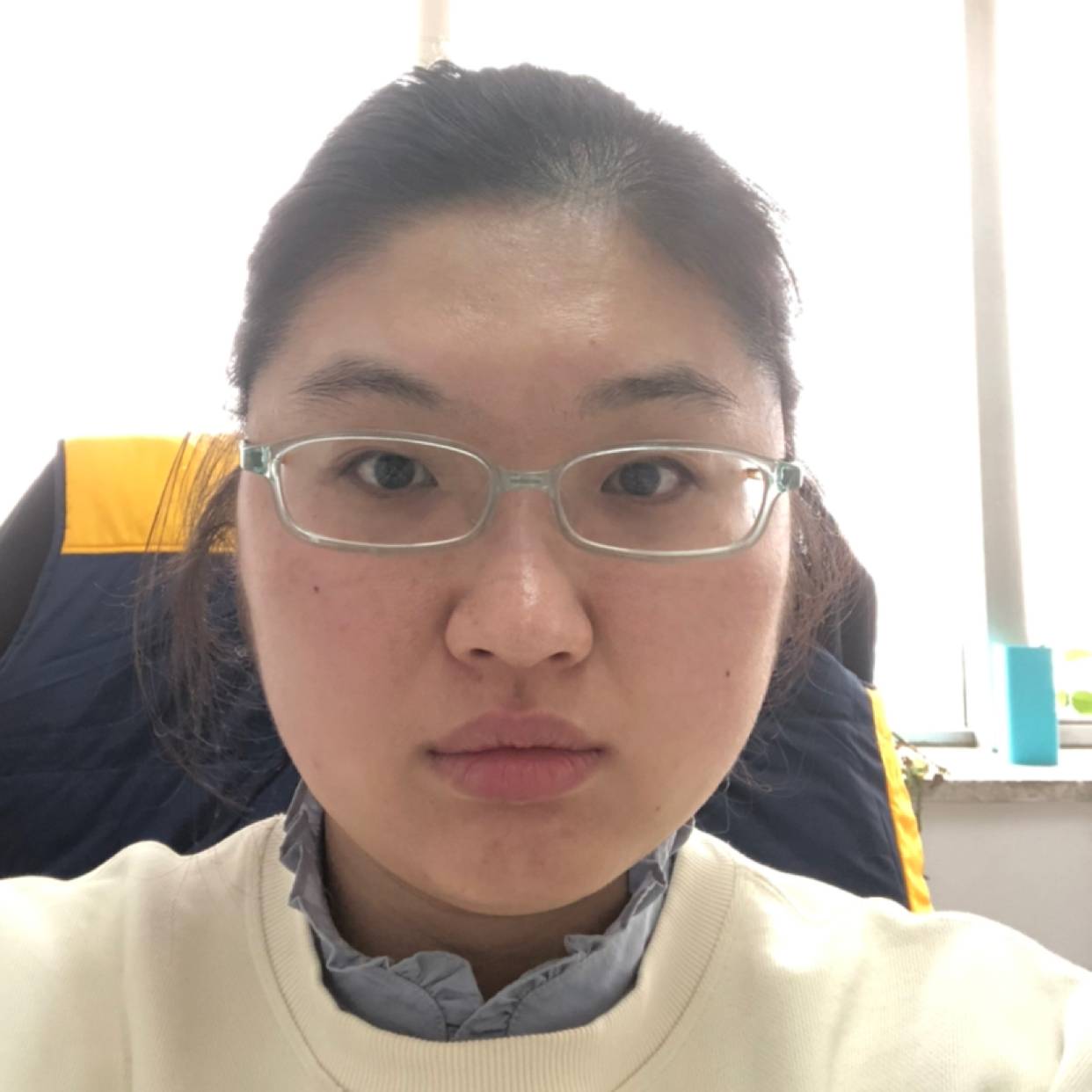 费炟的照片