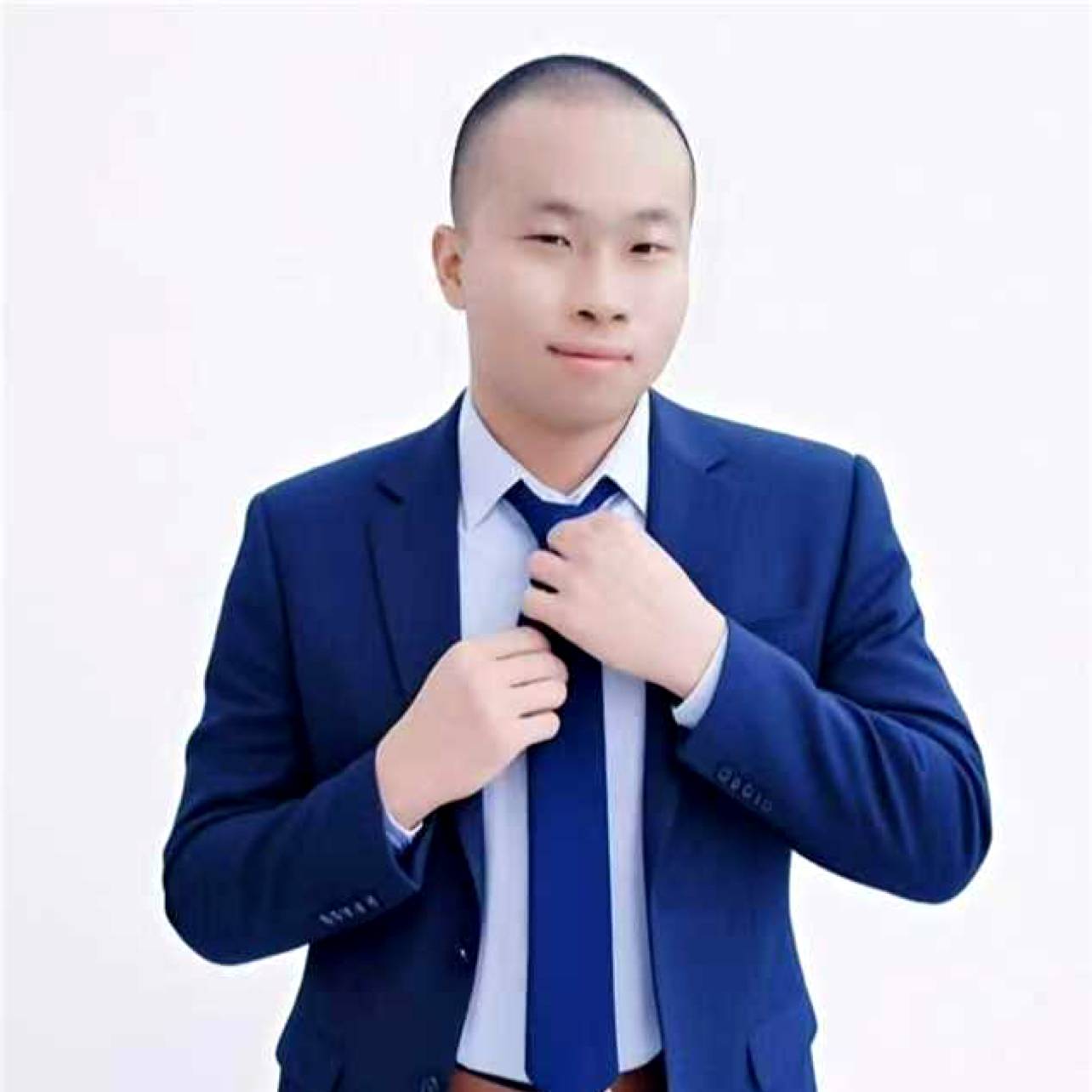 余生缺个她的照片