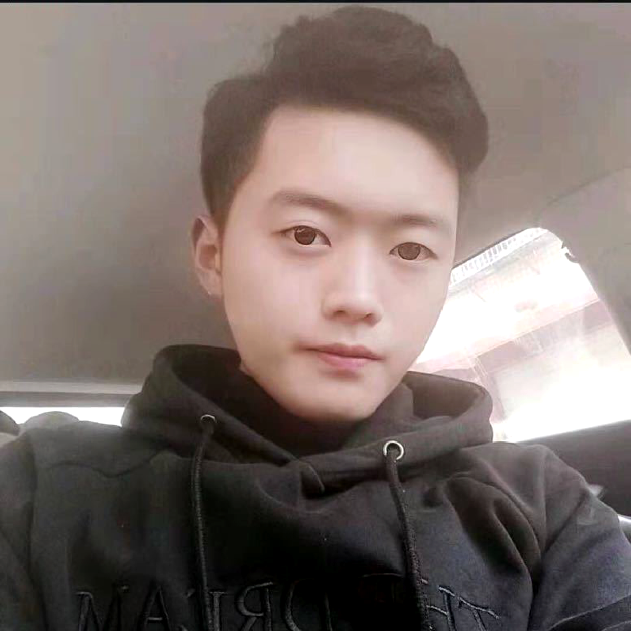 鞋子蹁跹淡定的照片