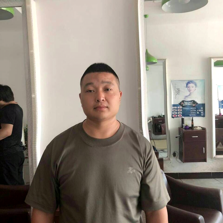 平淡还镜子的照片
