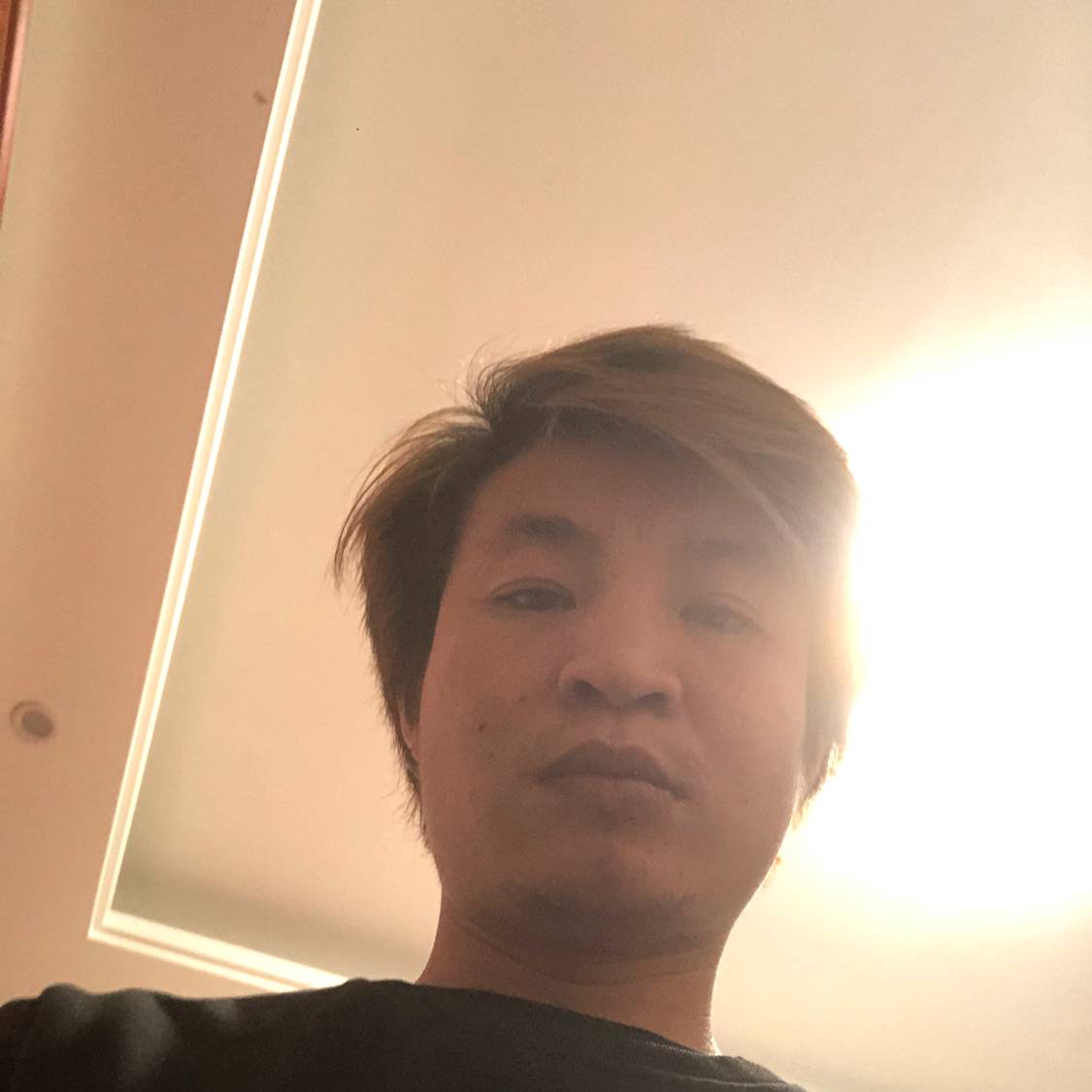 鞋子遇見现实的照片