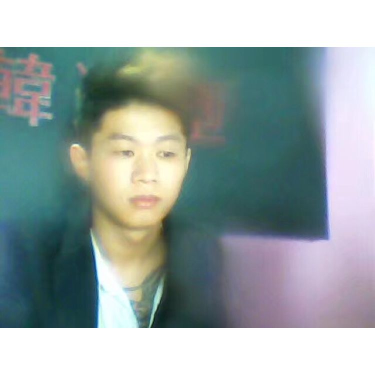那个男孩子的照片