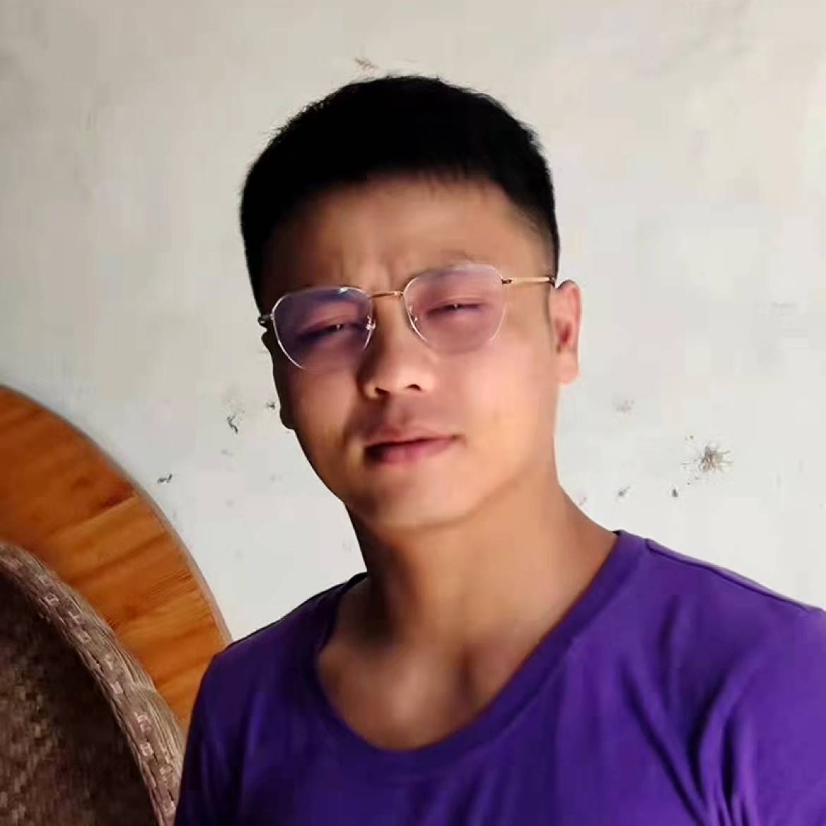 香氛愿一个人的照片