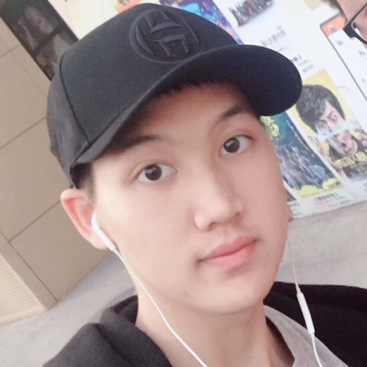 帅帅的大猪蹄子的照片