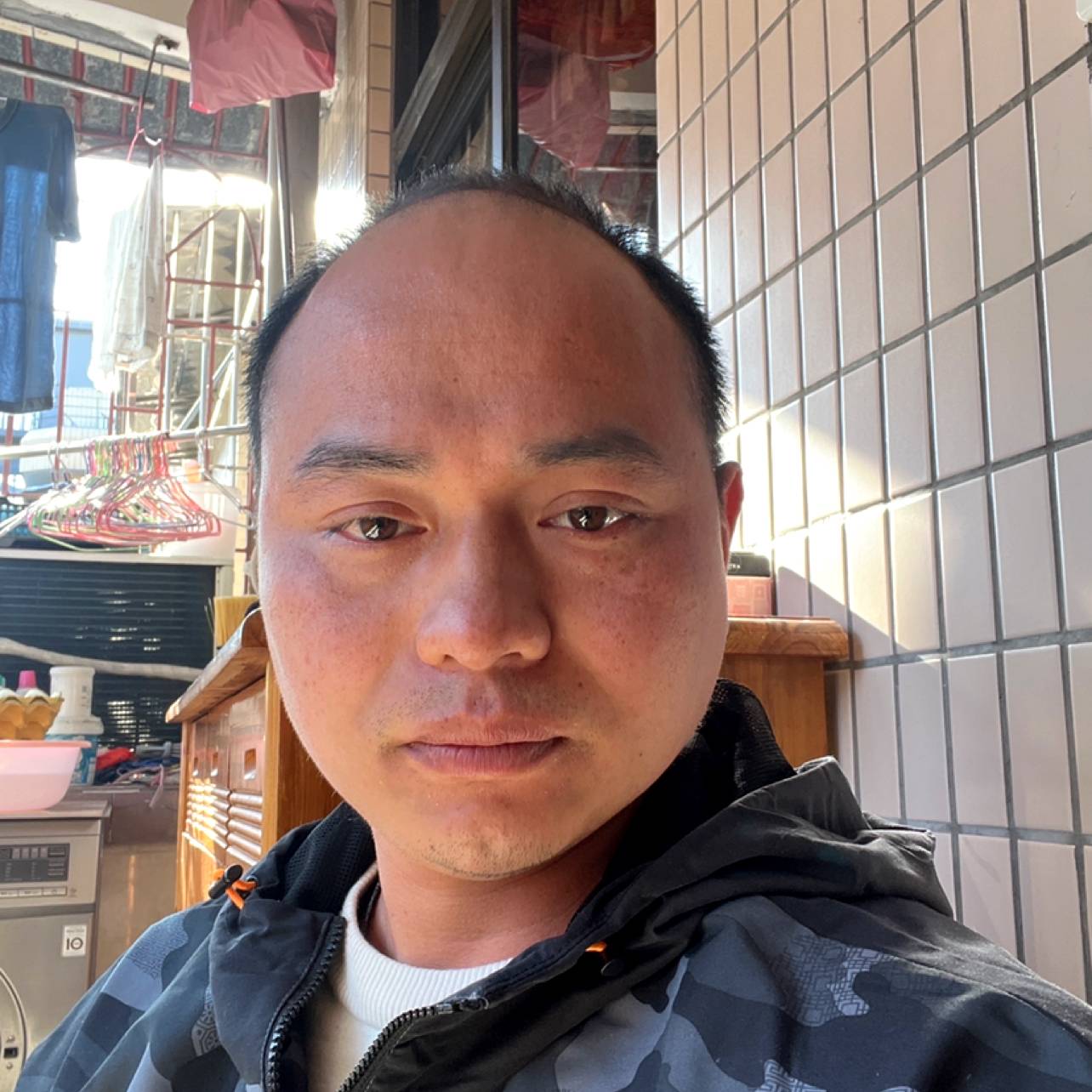 洛斯特大彬的照片