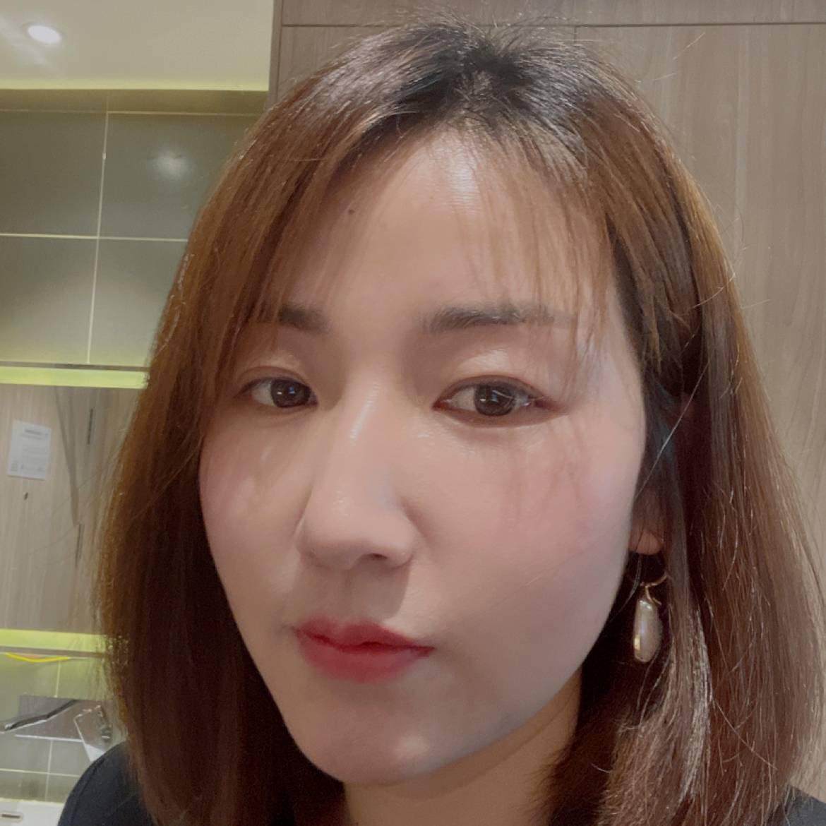 落叶与雨的照片