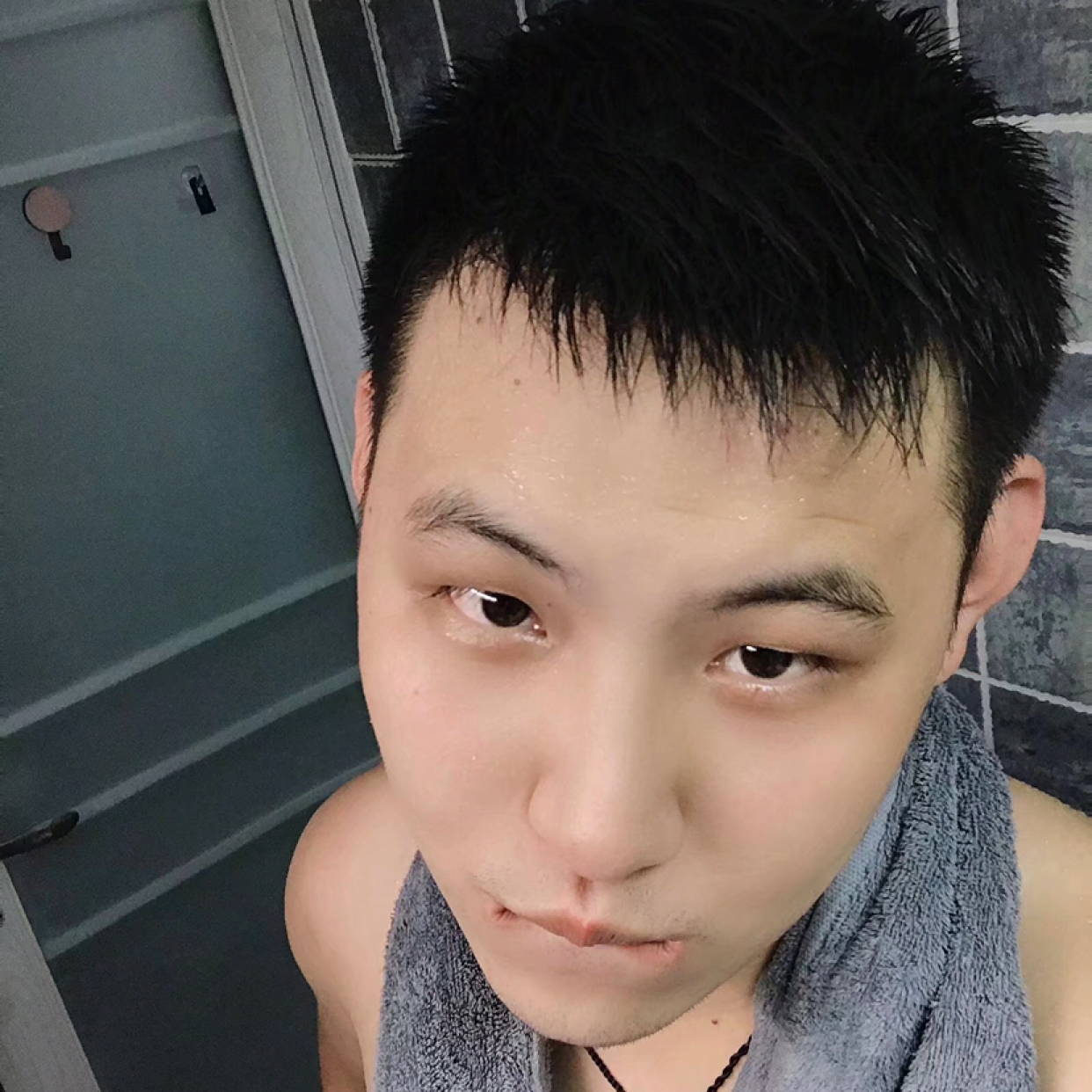 忧虑蹁跹黄豆的照片