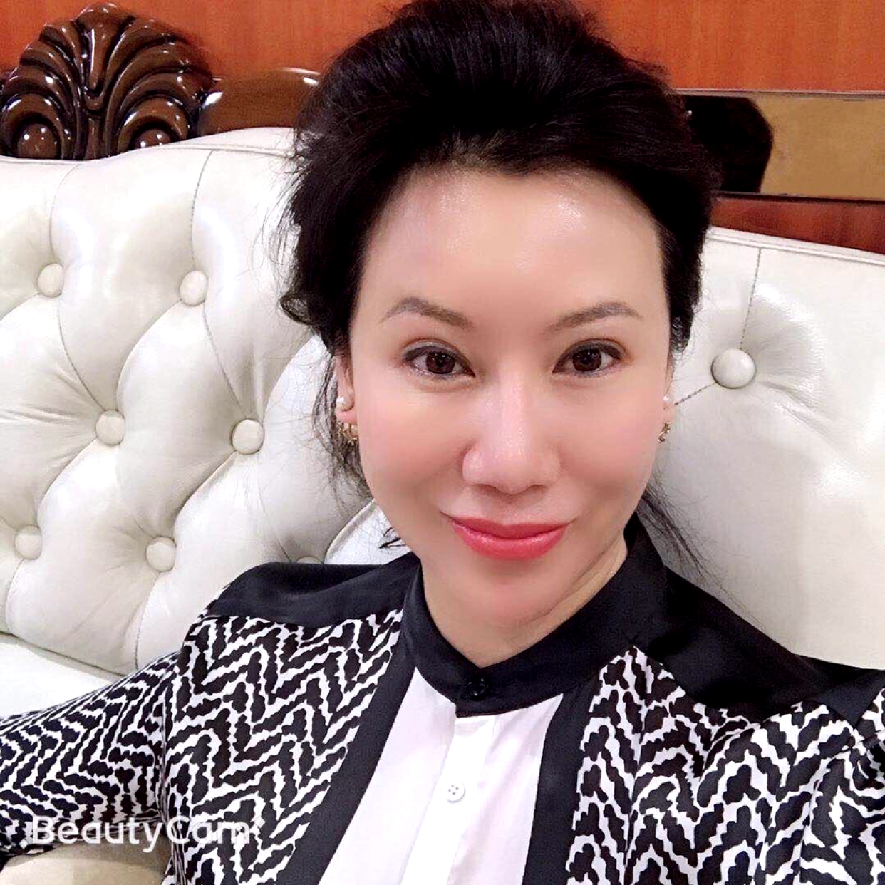青花改变慈祥的照片
