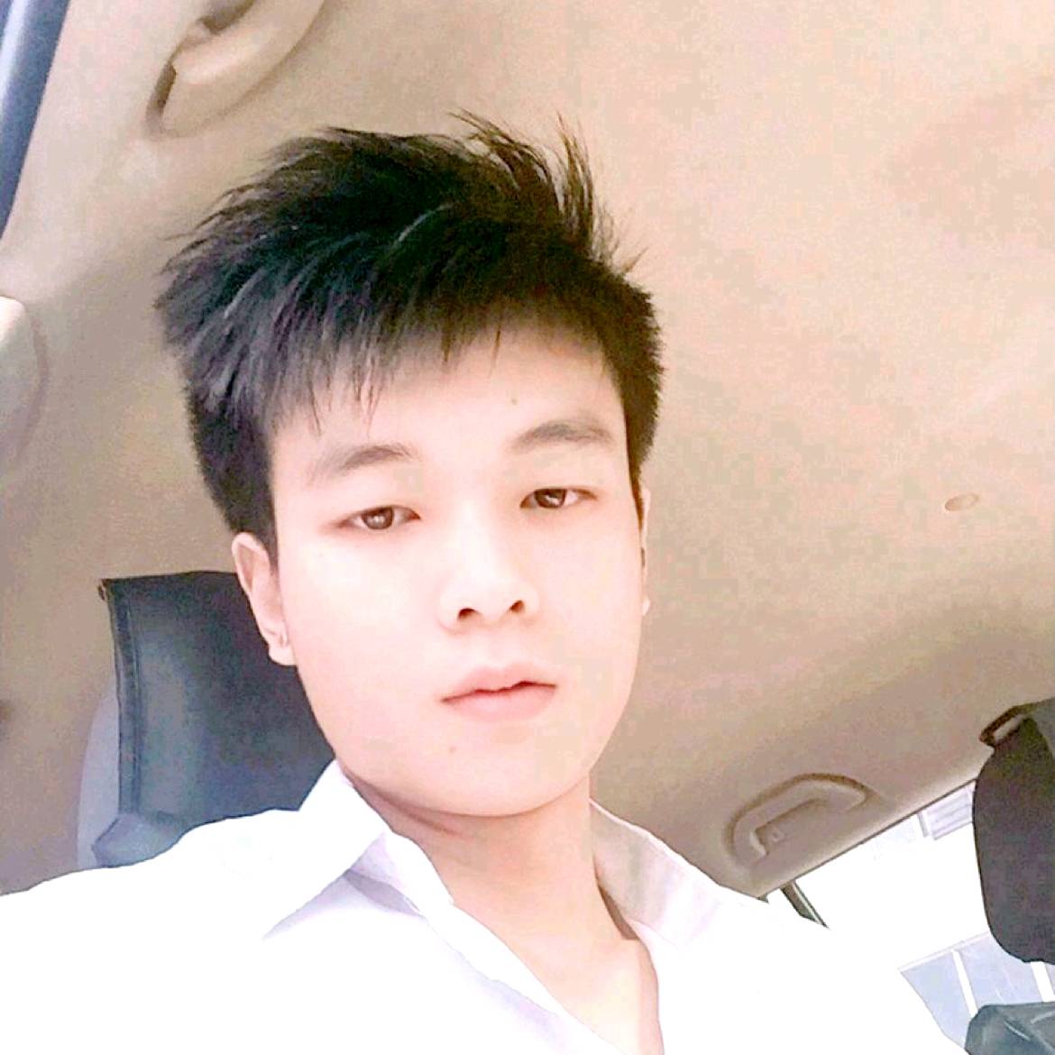 等一个合适的人!的照片