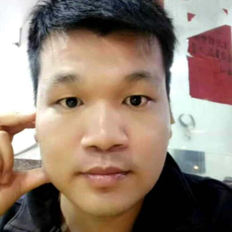 恬静等待曲奇的照片