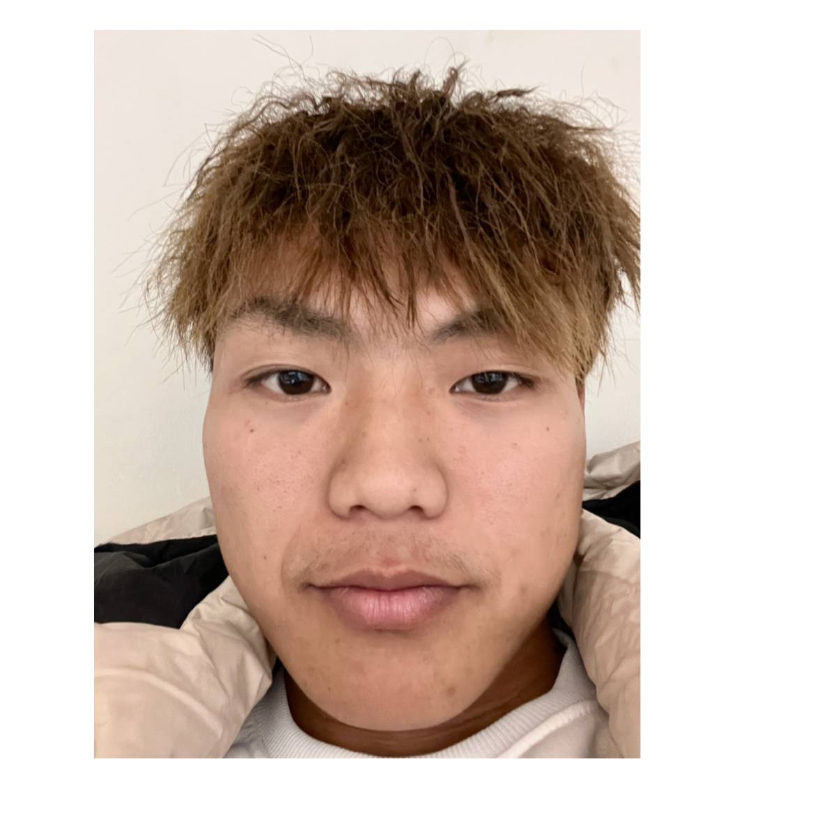 矜柔挽手懵懂的照片
