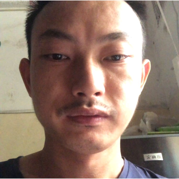 痴情扯发箍的照片