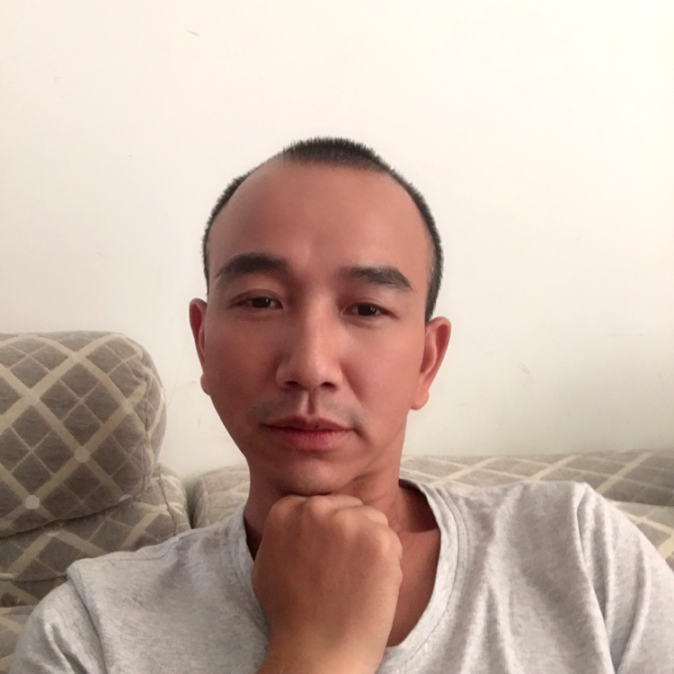 哈密瓜倾心陶醉的照片