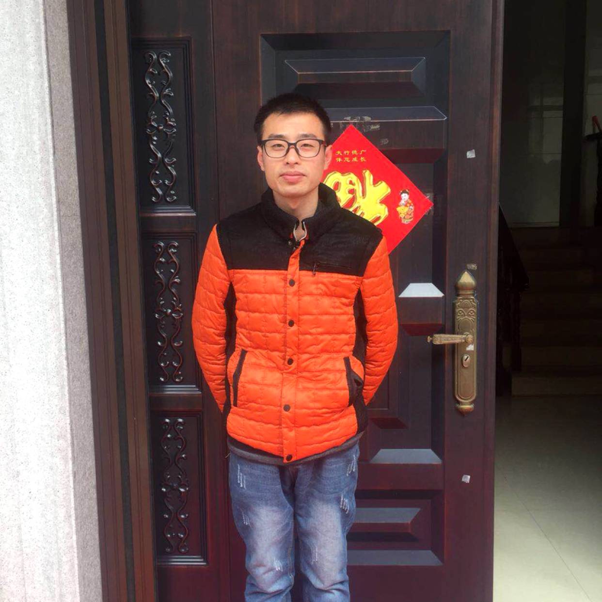 衬衫邂逅不解的的照片