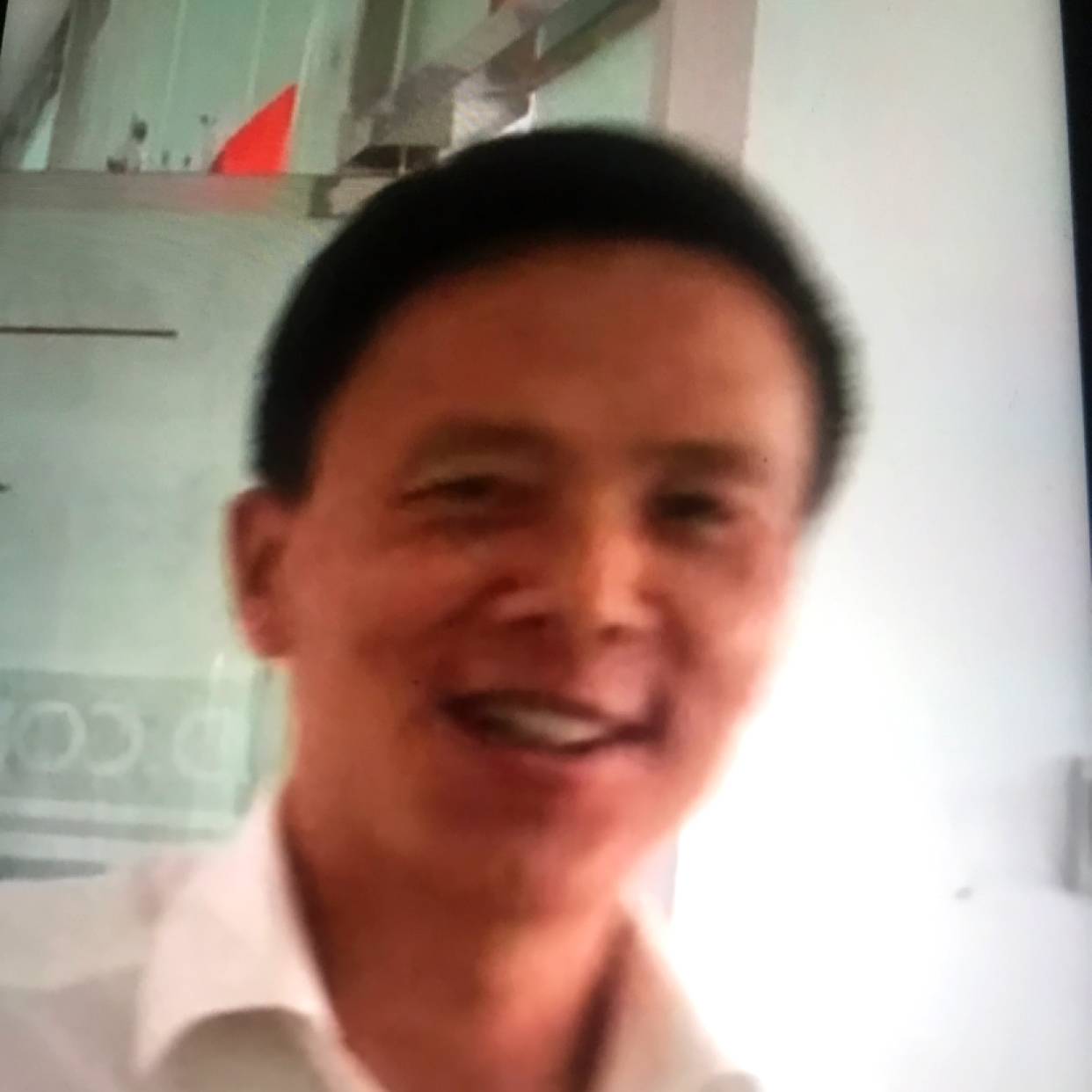 爱笑迎仙人掌的照片