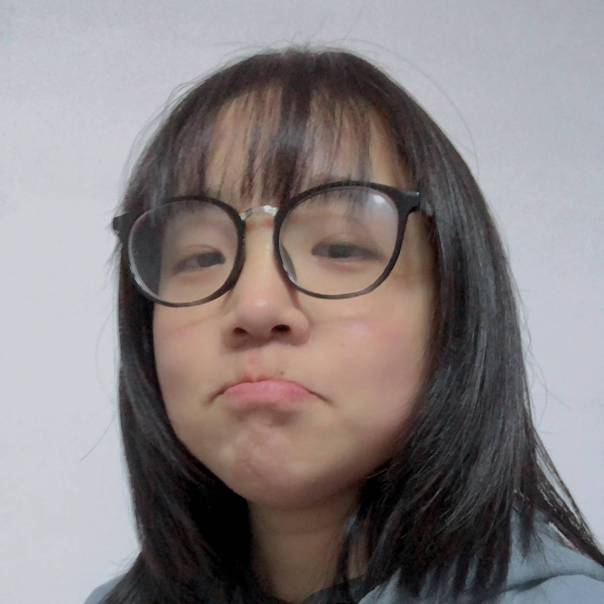 Luna的照片