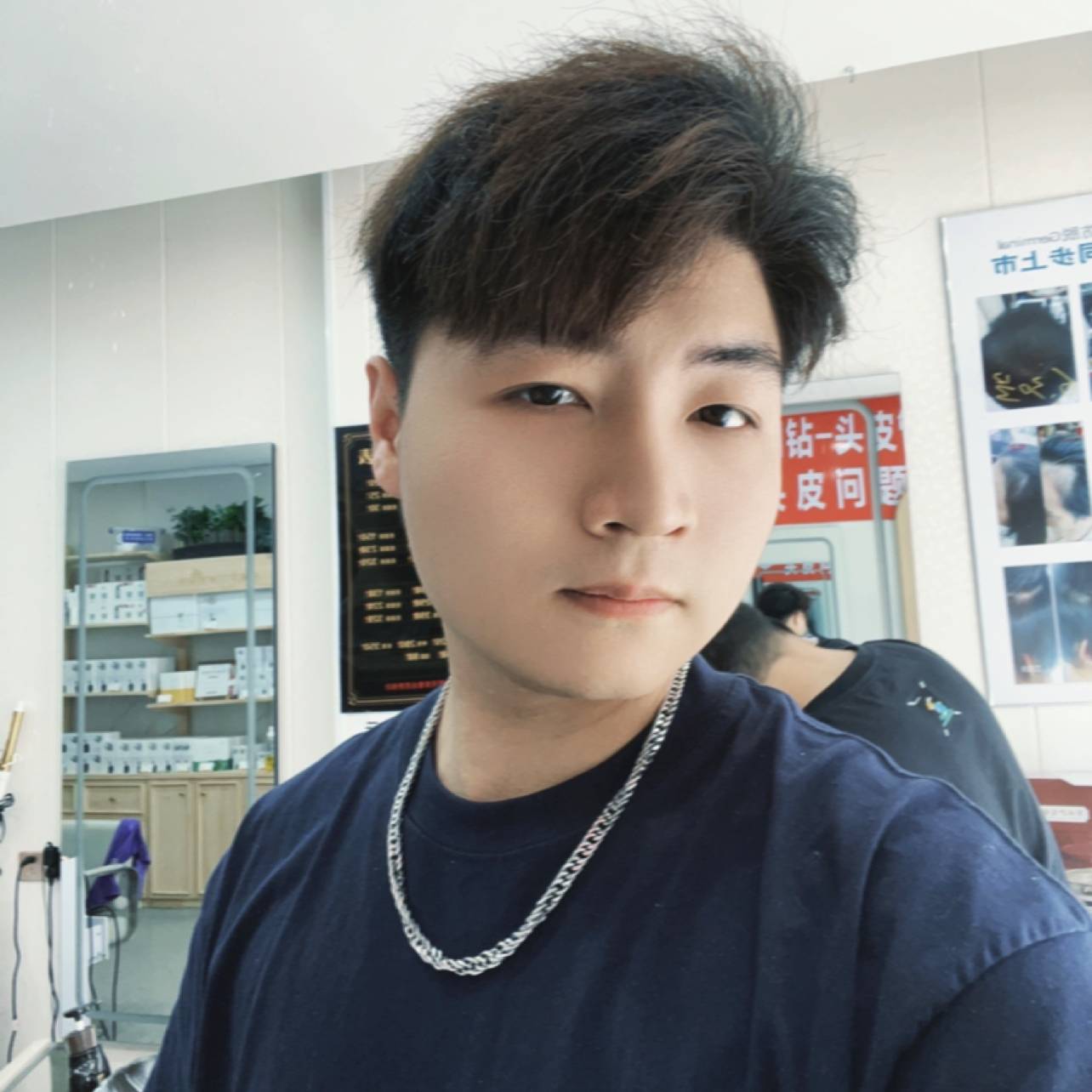 逆天而行行的照片