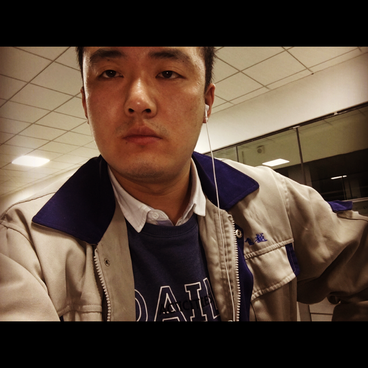 陌颜开朗的照片