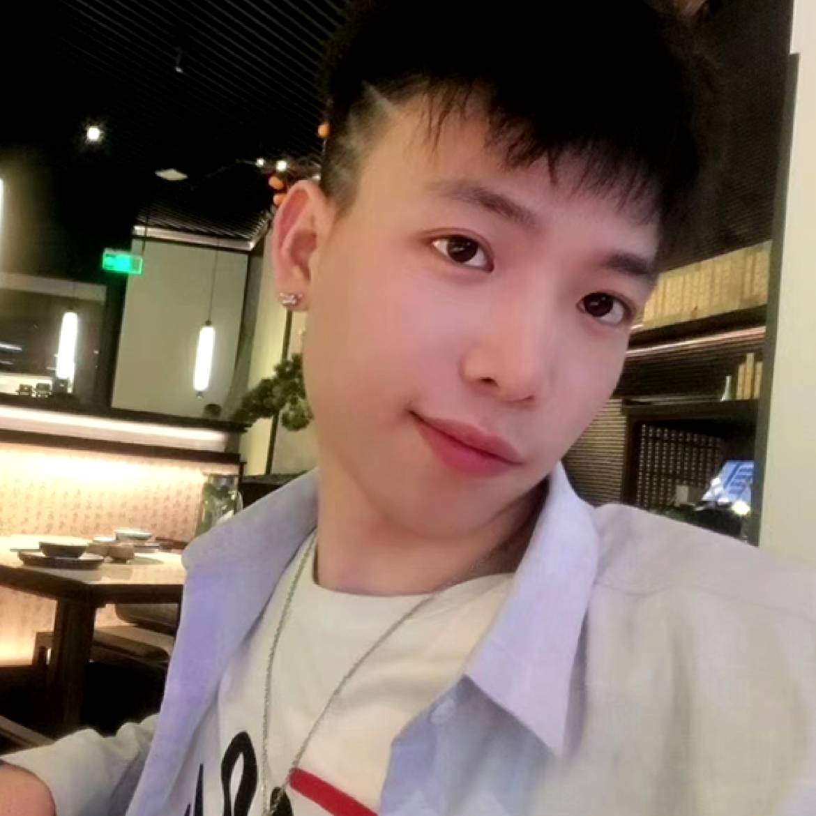 差不多天真的照片